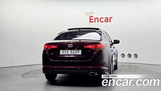 Kia K5 2.0 Deluxe, 2011 4