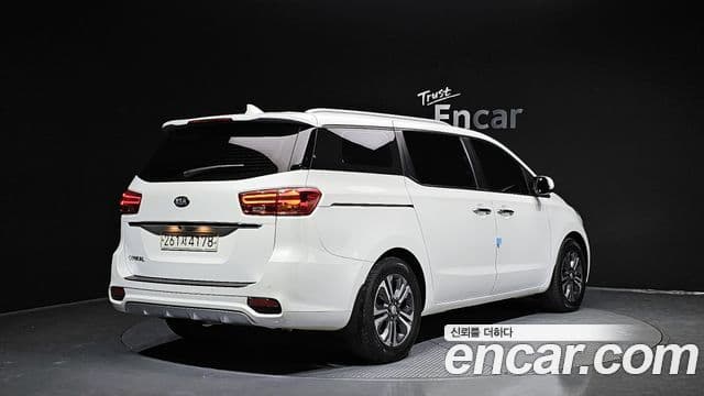 Kia The / новый New Carnival Luxury, 2020 2