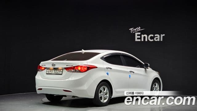 Hyundai Avante MD Luxury, 2012 2