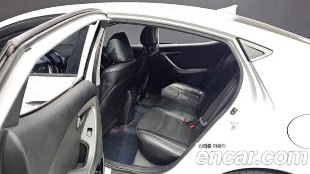 Hyundai Avante MD Luxury, 2012 11