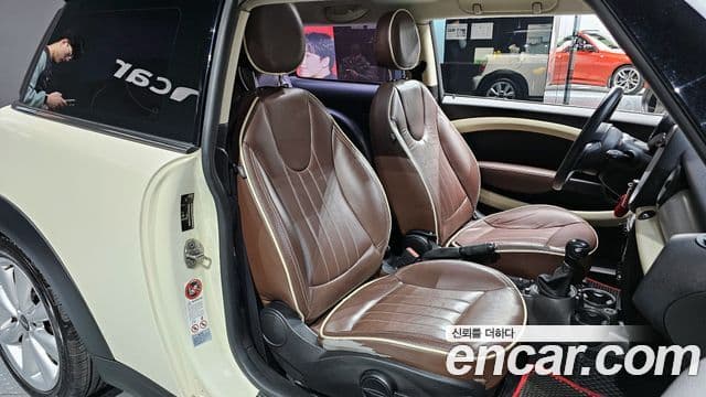 Mini Cooper D 2세대, 2012 10