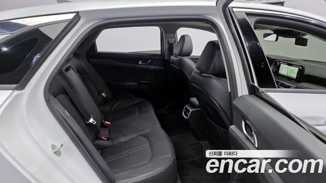 Kia K5 3세대 Prestige, 2023 12