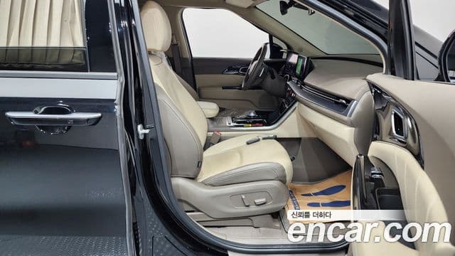 Kia Carnival 4세대 Signature, 2023 11