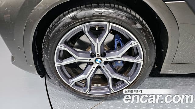 BMW X6 (G06) xDrive40i M Sport, 2023 все фото