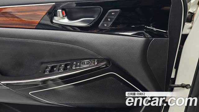 Kia All New K7 3.0 LPI Prestige (арендный автомобиль), 2016 13