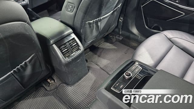 Kia All New K7 3.0 LPI Prestige (арендный автомобиль), 2016 20