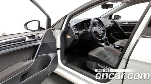 Volkswagen Гольф 7세대, 2015 10