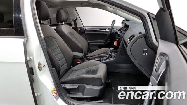 Volkswagen Гольф 7세대, 2015 11