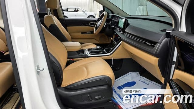 Kia Carnival 4세대 Signature, 2022 11