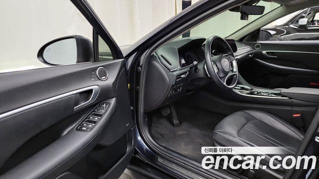 Hyundai Sonata (DN8) Premium Family, 2021 10