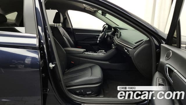 Hyundai Sonata (DN8) Premium Family, 2021 11