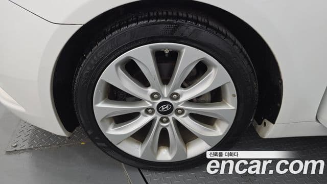 Hyundai YF Sonata топовая версия, 2011 все фото