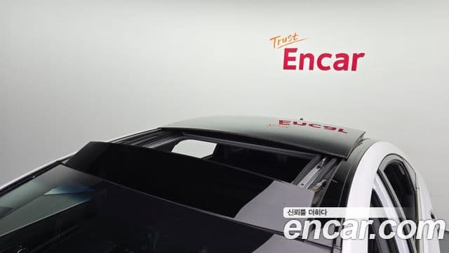 Hyundai YF Sonata топовая версия, 2011 20