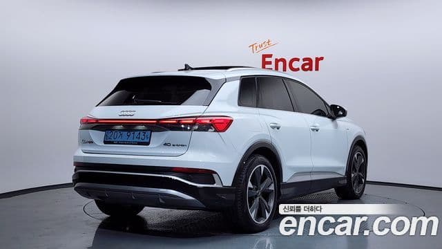 Audi Q4 e-Tron (F4) Premium, 2022 2
