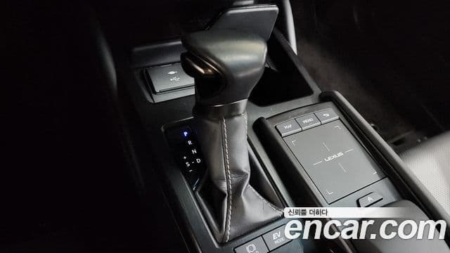 Lexus ES300h 7세대 Luxury Plus, 2021 9