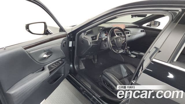 Lexus ES300h 7세대 Luxury Plus, 2021 10