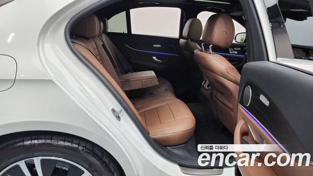 Mercedes-Benz E-класс W213 Avantgarde, 2022 12