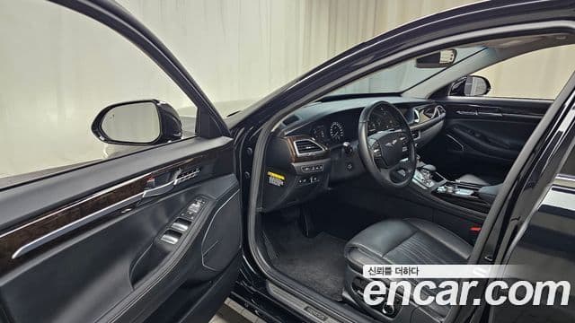 Genesis G90 Premium Luxury, 2021 10