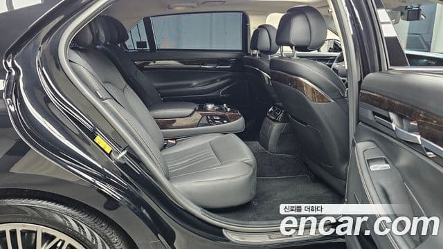 Genesis G90 Premium Luxury, 2021 12