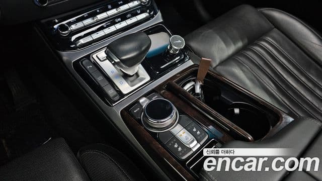 Genesis EQ900 Luxury, 2016 9