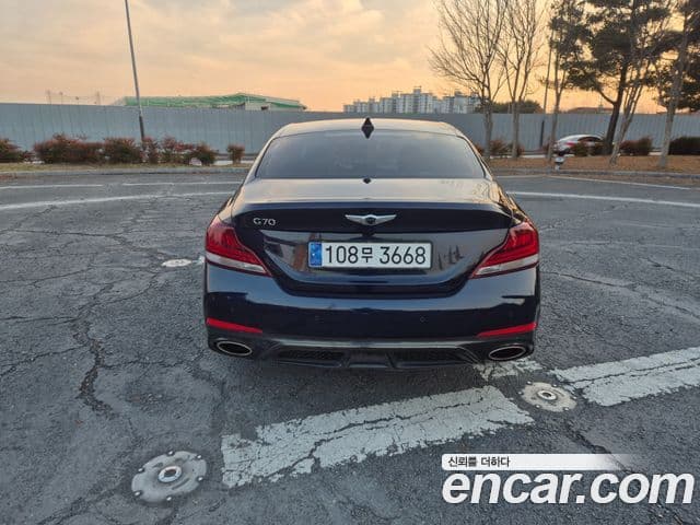 Genesis G70 Sport пакет, 2018 4