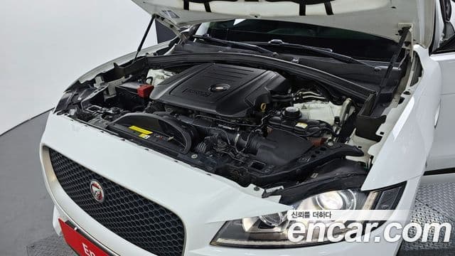 Jaguar F-PACE 20d R-Sport, 2018 6