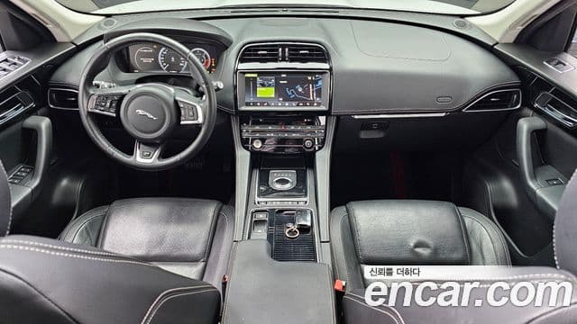Jaguar F-PACE 20d R-Sport, 2018 7