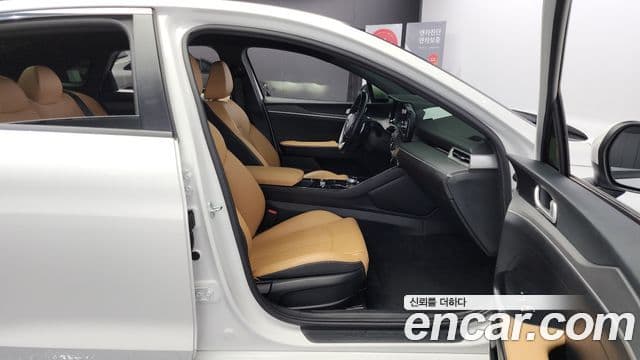 Kia K5 3세대 Prestige, 2022 10