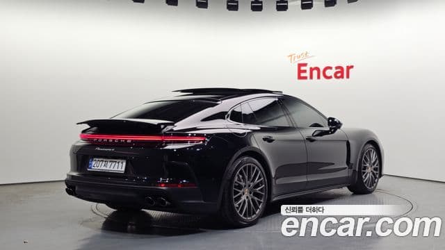 Porsche Panamera (976), 2025 2