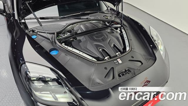 Porsche Panamera (976), 2025 6