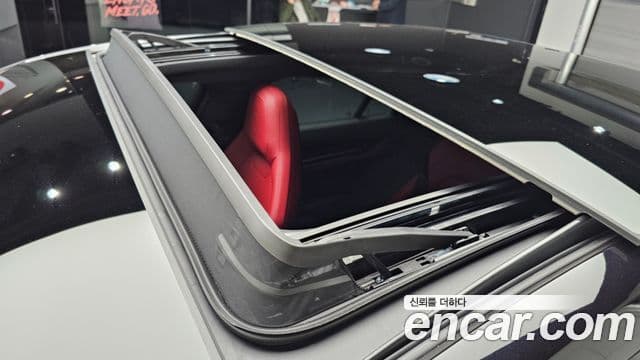 Porsche Panamera (976), 2025 18