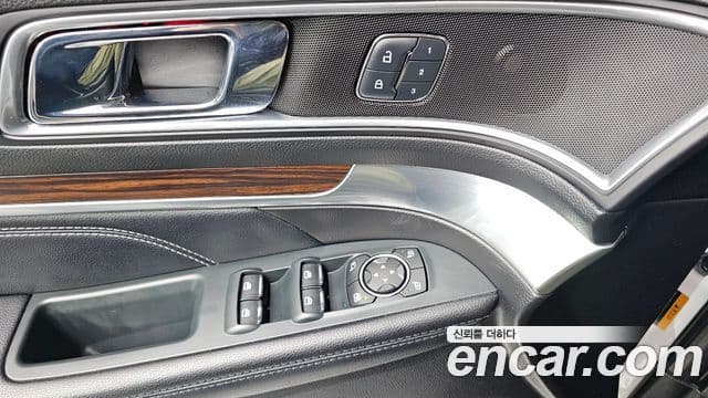 Ford Explorer 5세대, 2018 12