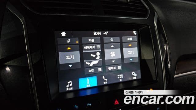 Ford Explorer 5세대, 2018 16
