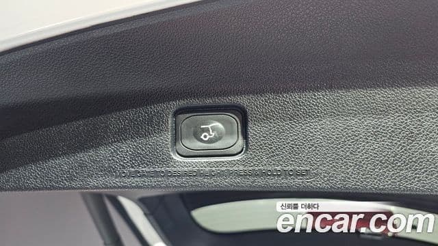 Ford Explorer 5세대, 2018 20