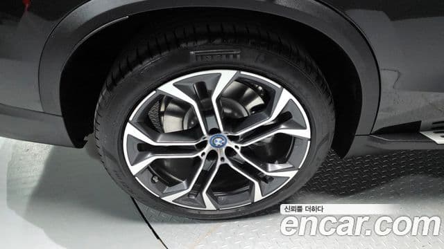 BMW X5 (G05) xDrive 50e xLine, 2025 все фото