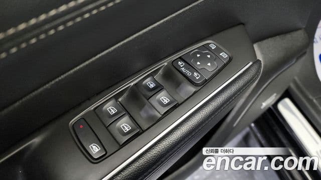 Renault Korea(Samsung) SM6 2.0 LPe RE (для людей с инвалидностью), 2016 13