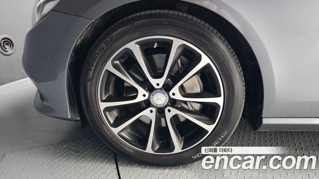 Mercedes-Benz E-класс W213 Avantgarde, 2017 все фото