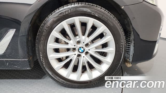 BMW 5시리즈 (G30) Luxury, 2022 все фото