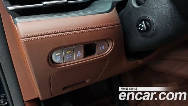 Genesis G90 (RS4) бензин 3.5 турбо AWD, 2023 12