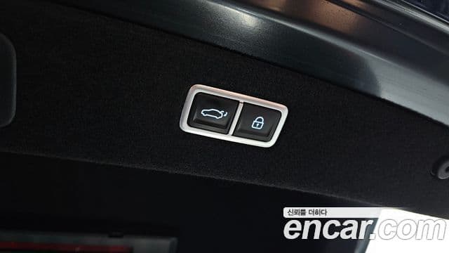 Genesis G90 (RS4) бензин 3.5 турбо AWD, 2023 19