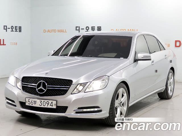 Mercedes-Benz E-класс W212 E300 Elegance, 2011 1