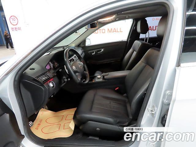 Mercedes-Benz E-класс W212 E300 Elegance, 2011 6