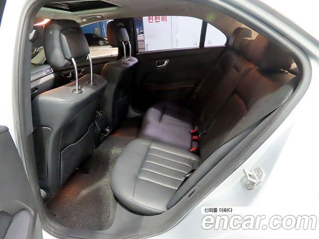Mercedes-Benz E-класс W212 E300 Elegance, 2011 7