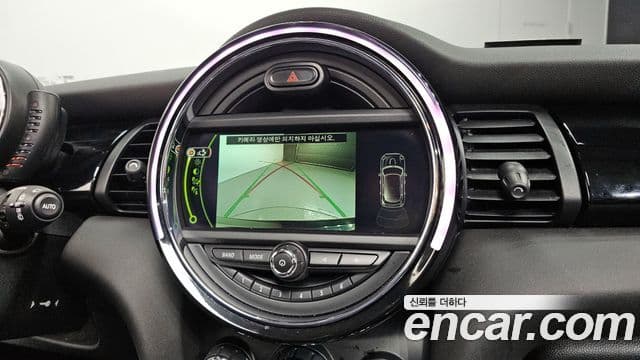 Mini Cooper 3세대, 2016 16