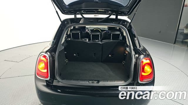 Mini Cooper 3세대, 2016 20