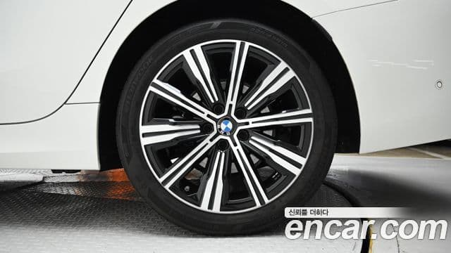 BMW 3시리즈 (G20) 320d Туринг (Touring), 2025 все фото