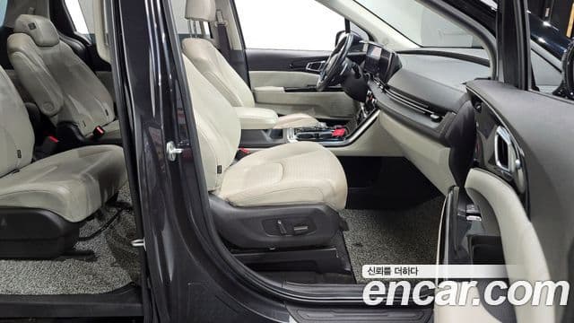 Kia Carnival 4세대 Signature, 2021 11