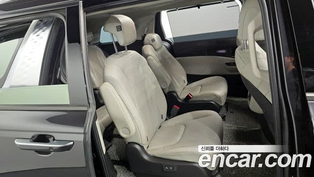 Kia Carnival 4세대 Signature, 2021 12