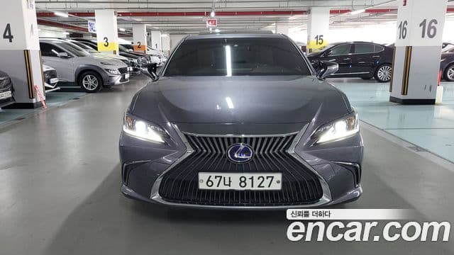 Lexus ES300h 7세대 Luxury Plus, 2019 3