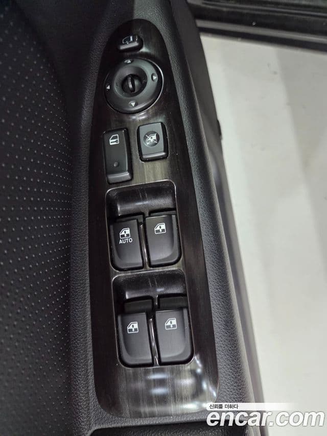 Kia 로체 이노베이션 топовая версия, 2010 9